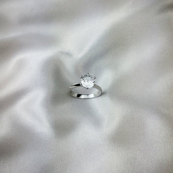 Never Fade 18K White Gold Plated Ring - Picture 2 of 4